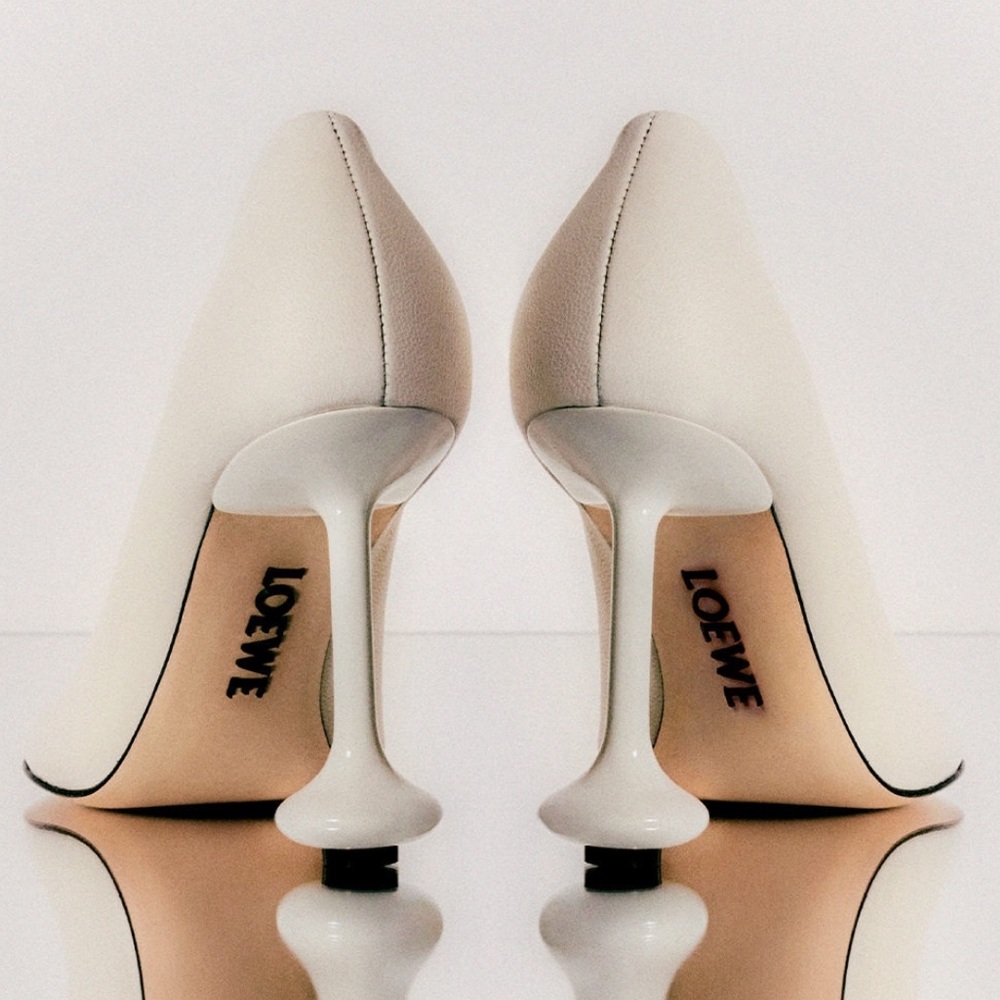 LOEWE
Toy leather pumps 40 NWT - Picture 10 of 10